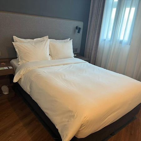 Holiday Inn Express Qingdao City Center By Ihg Dış mekan fotoğraf