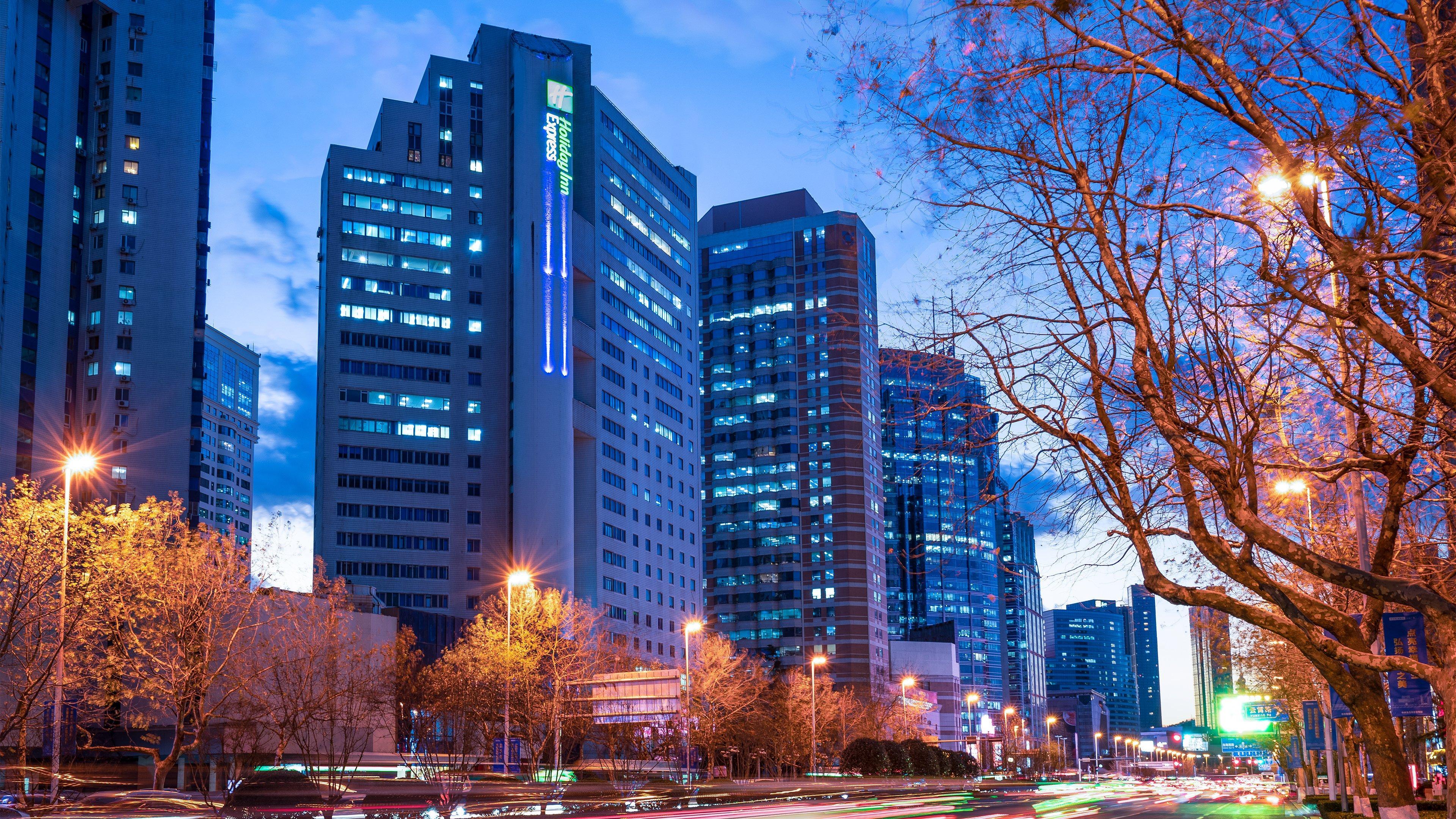 Holiday Inn Express Qingdao City Center By Ihg Dış mekan fotoğraf