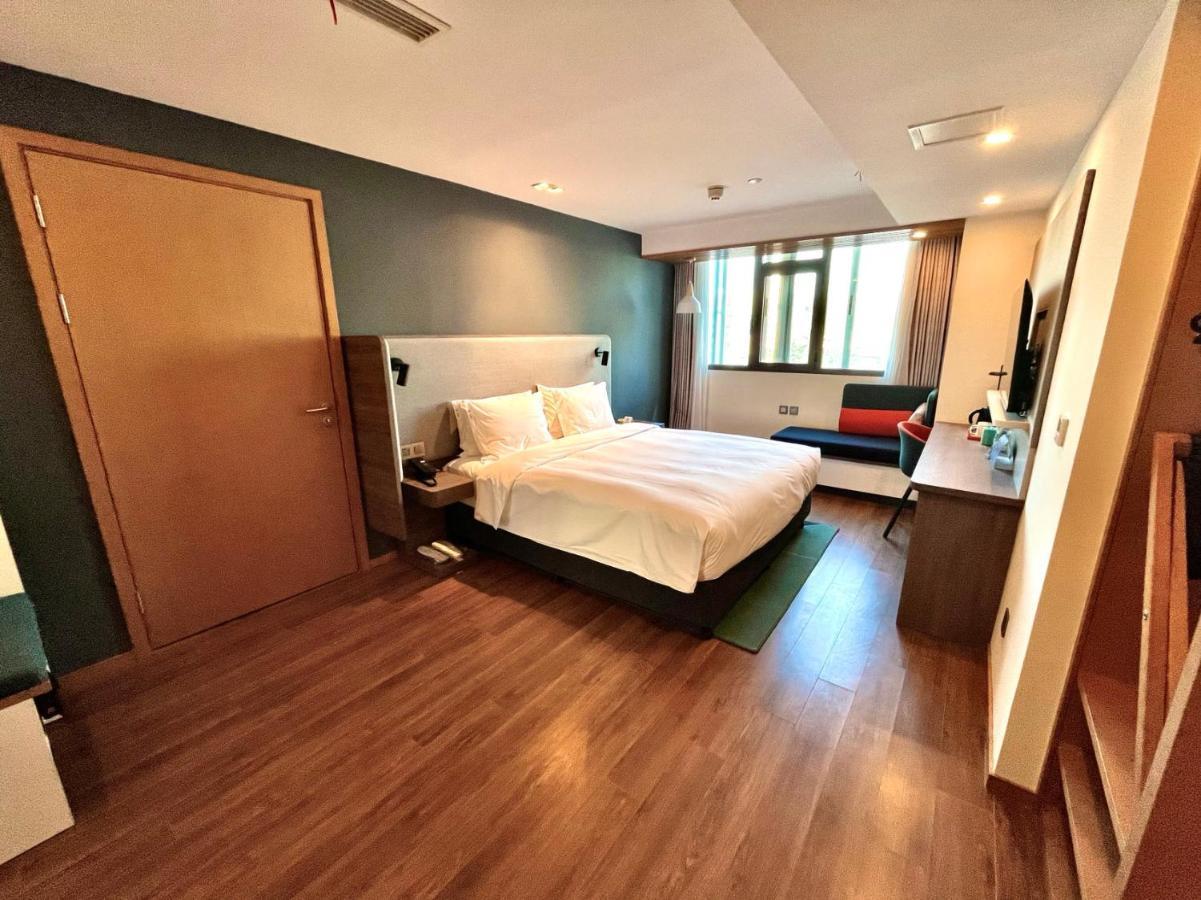 Holiday Inn Express Qingdao City Center By Ihg Dış mekan fotoğraf